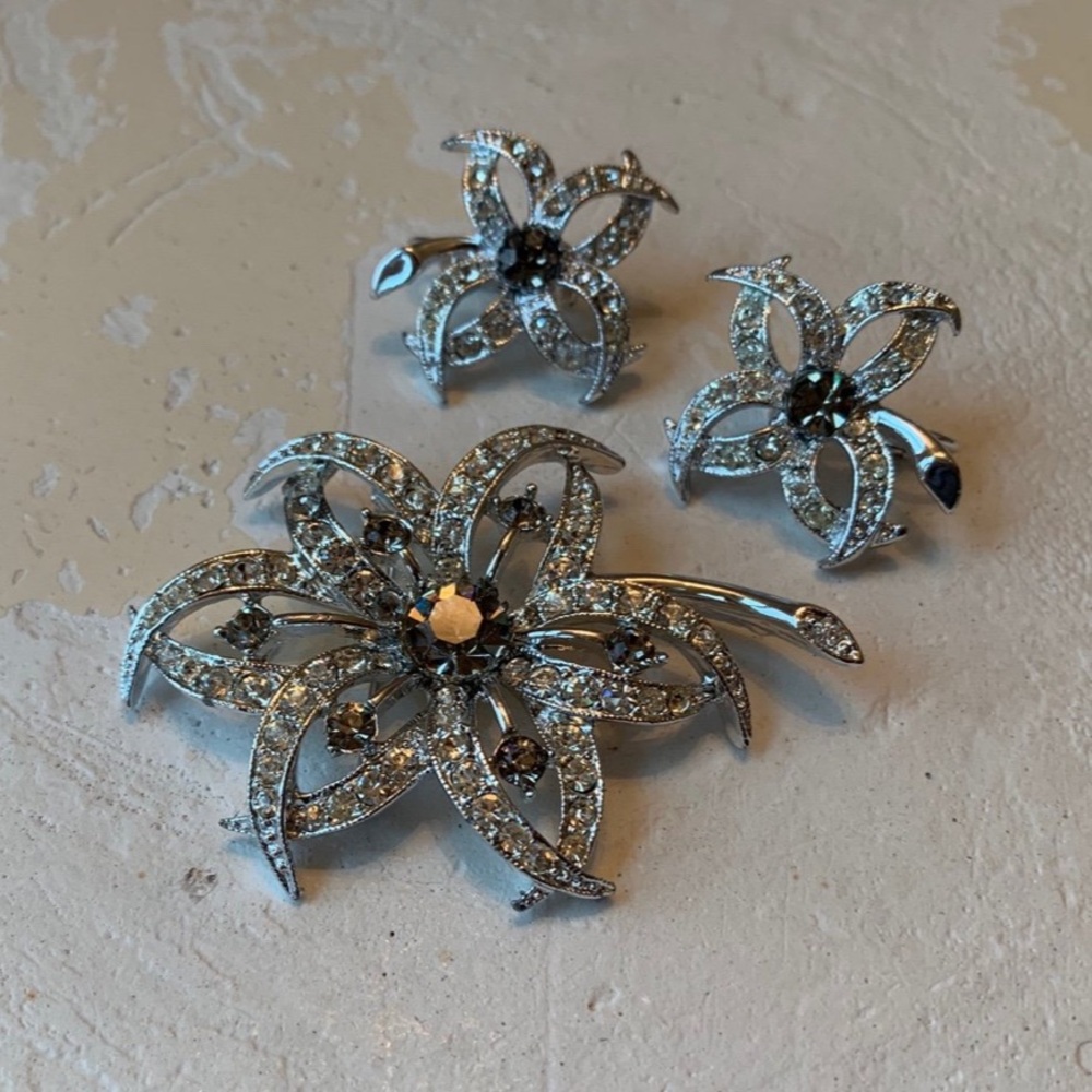 Vintage 1960's Sarah Coventry Evening Star Brooch and Earrings Set